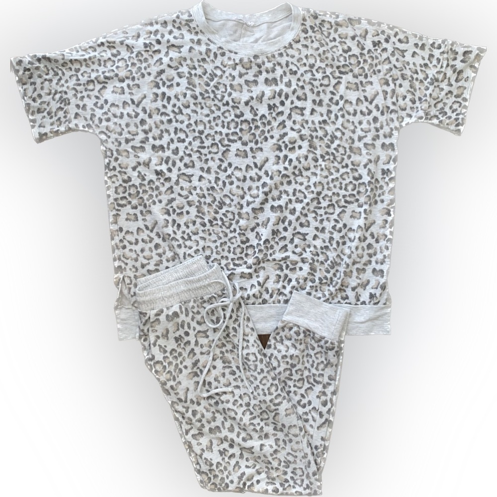 NWOT Grey Leopard Jogger Lounge set / Pajama Set